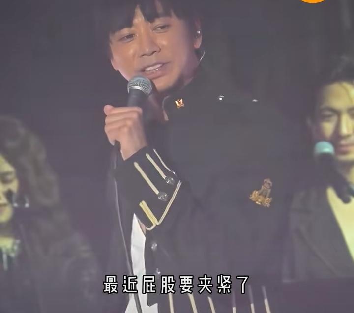 苏见信，对自己太狠了。
乐坛那么多的歌手，对自己这么狠的人，苏见信肯定算其中一个