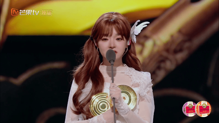 黄霄雲感谢ALin哭的不行了有时候成长不是一个人硬撑，而是像霄雲这样，遇到一个A