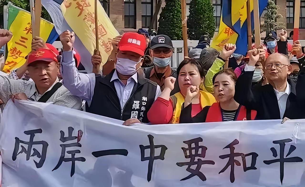 新加坡联合早报今日发文写道：“台海一旦冲突，升级与外溢往往不是由参战方的主观意愿