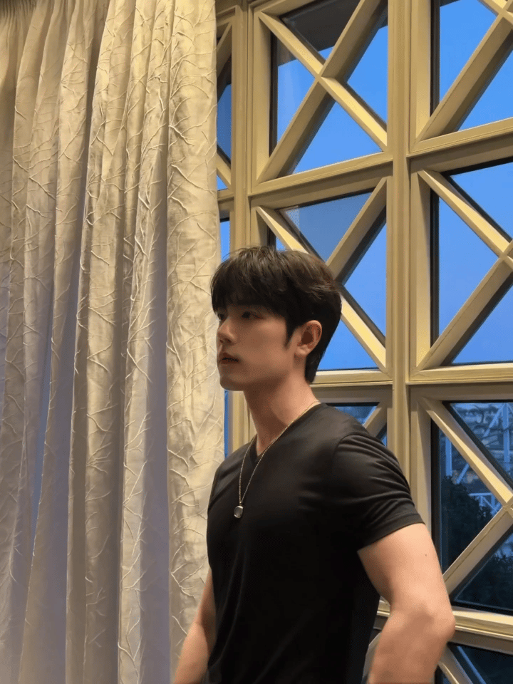 我不行了这反差🥵 