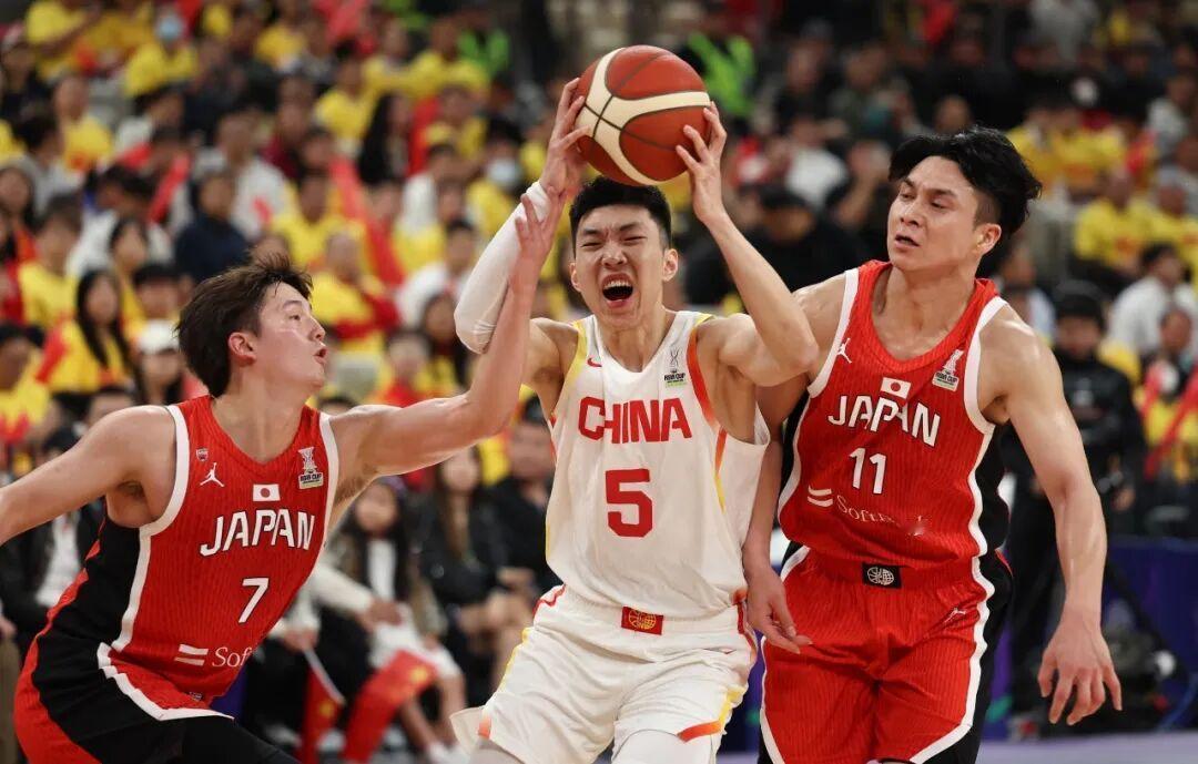 北京时间2月26日,世界杯预选赛男篮继续进行，备受关注的中国男篮客场对阵日本男篮