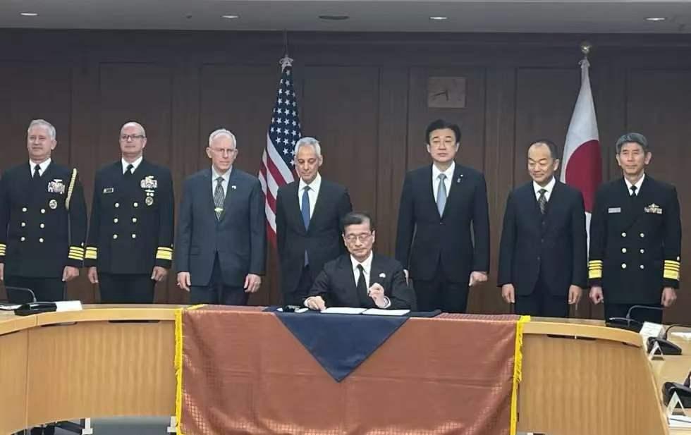 战斧导弹交不了货，美国军工厂冒烟了，日本舰艇干等着。

美国告诉日本，战斧导弹原