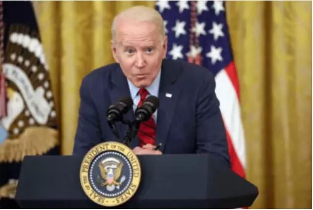 拜登再惹惊天笑话。记者问，内塔尼亚胡听你的话吗？拜登答，他会听我话的，以色列本想