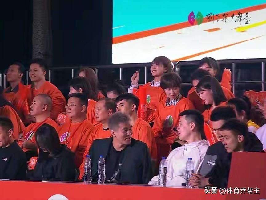 杨导，继伟，付豪，艾伦一同出席刘老根大舞台活动[心]