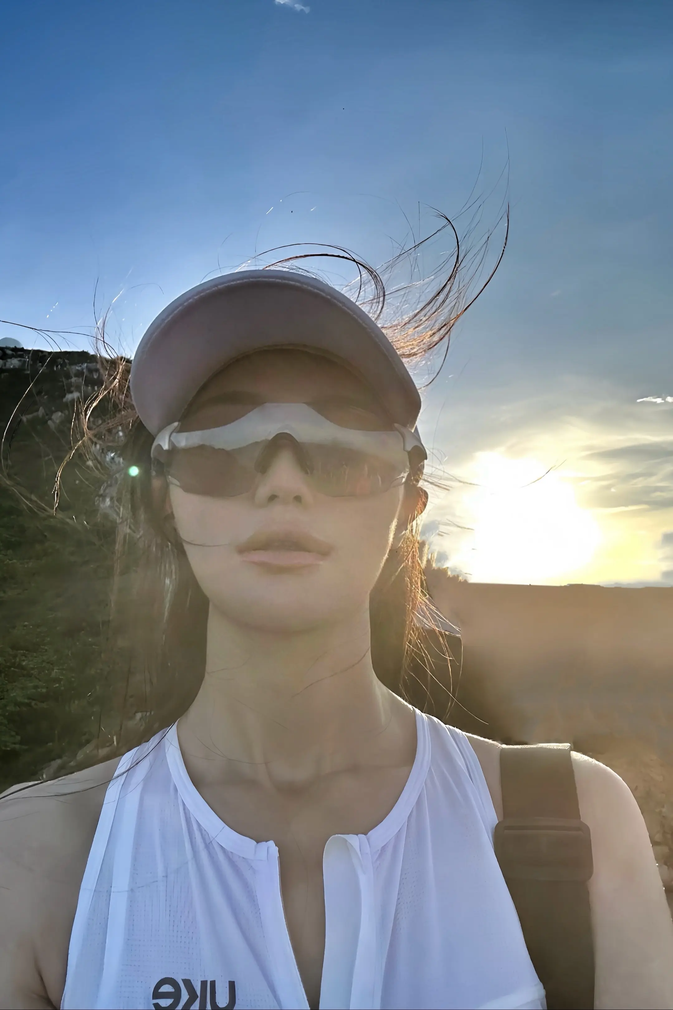 有什么痛苦跟我上山说。