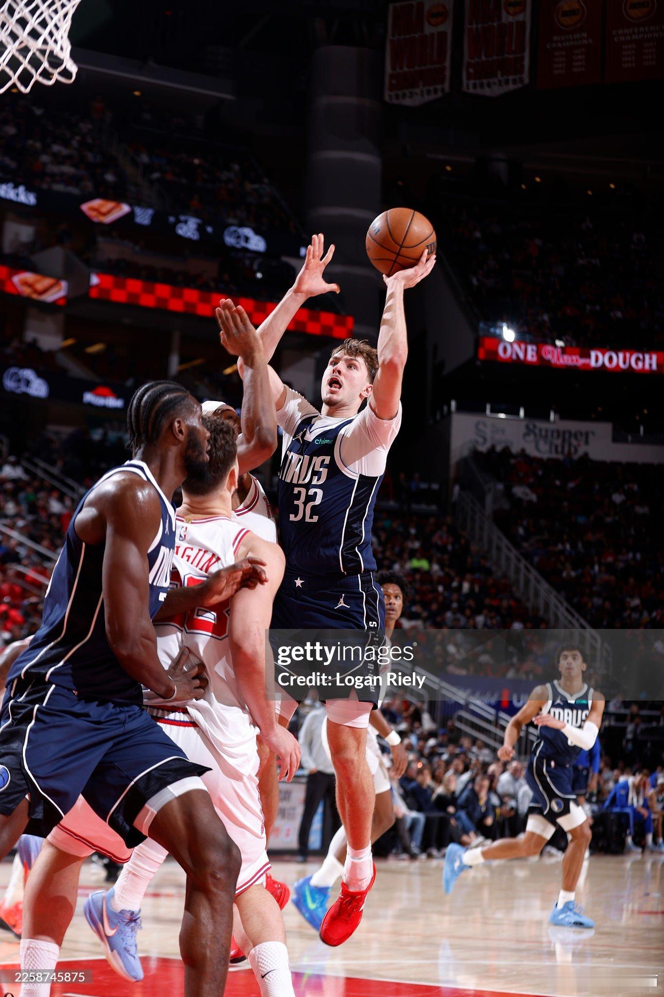 MFFL 常规赛第49场，我牛107比111输给火箭。又是一场惜败。大家看完比赛