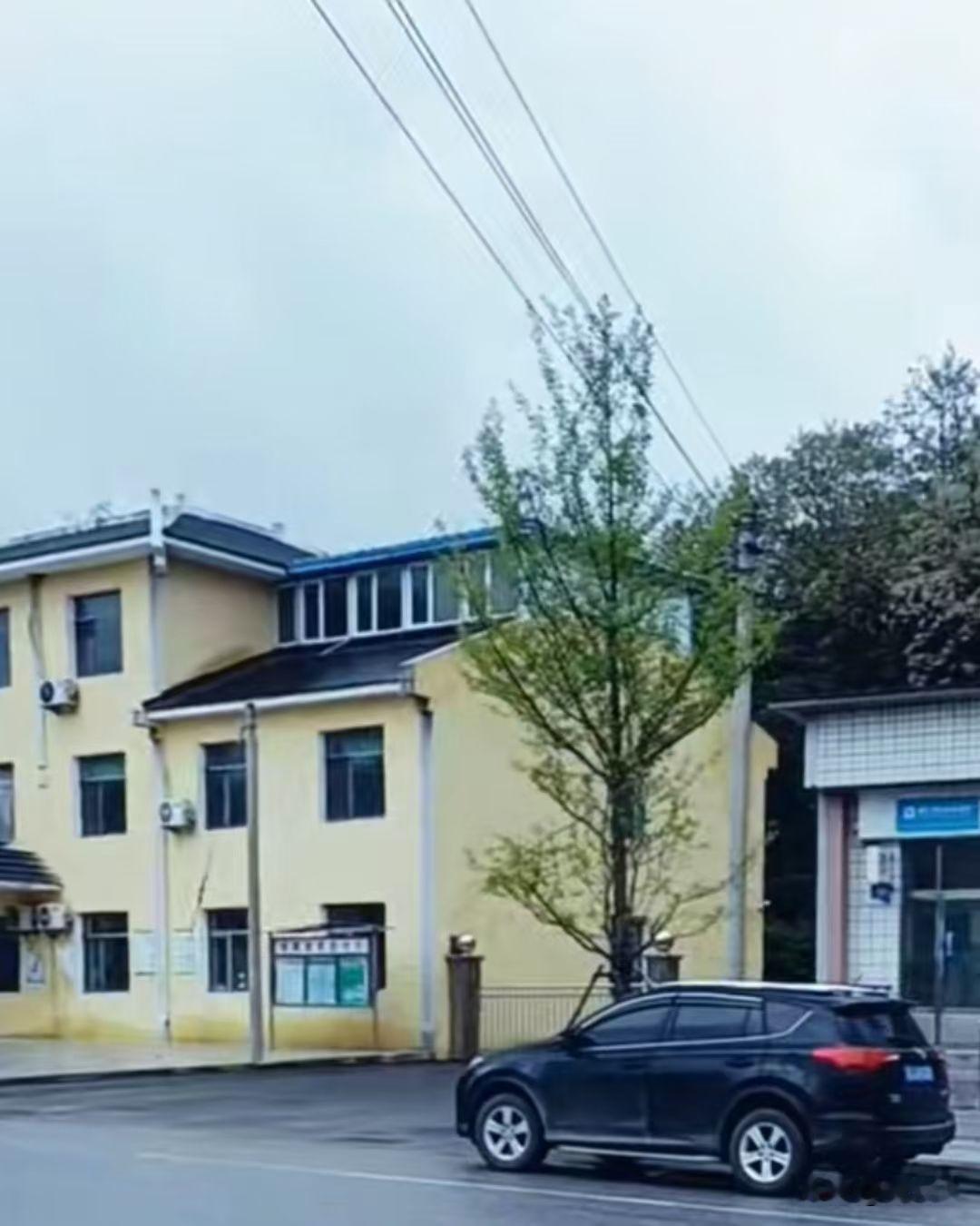 原创随手拍之（2765）
辽宁省桓仁满族自治县雅河朝鲜族乡。
它是桓仁县唯一的一