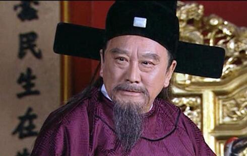 《胡惟庸不是“大明第一奸相”的标准反派！他是朱元璋亲手打造又亲手拆掉的“帝国压力