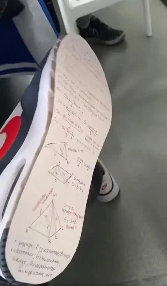 今日份的小破梗，分不清是涂鸦还是小抄