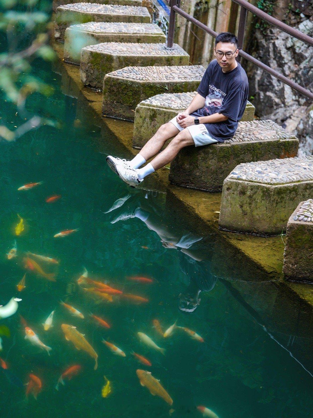 桐庐旅行|杭州小九寨沟原来在这里杭州周末去哪里玩，拥挤的人群看腻了，那不如就逃进