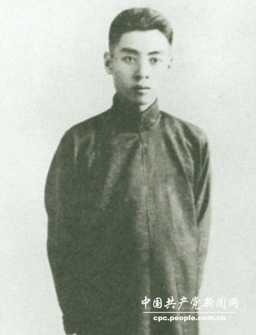周恩来有个鲜为人知的隐藏身份：顶级密码架构师。很多人以为他只在谈判桌上大杀四方，