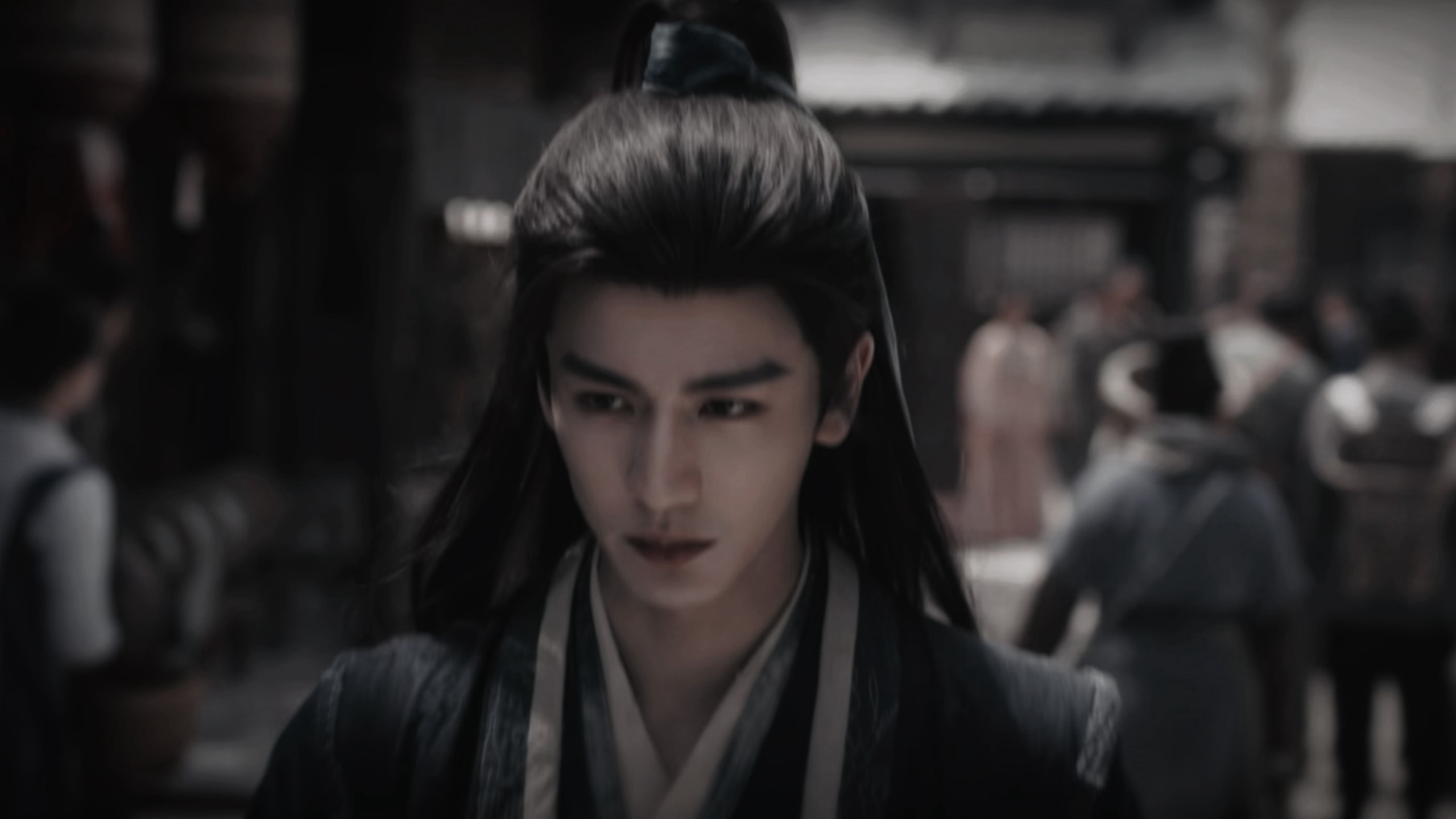 这个张凌赫冷脸的时候真的很有阴湿男鬼的味儿有人懂吗。。。从何苏叶到谢征我真的狠狠