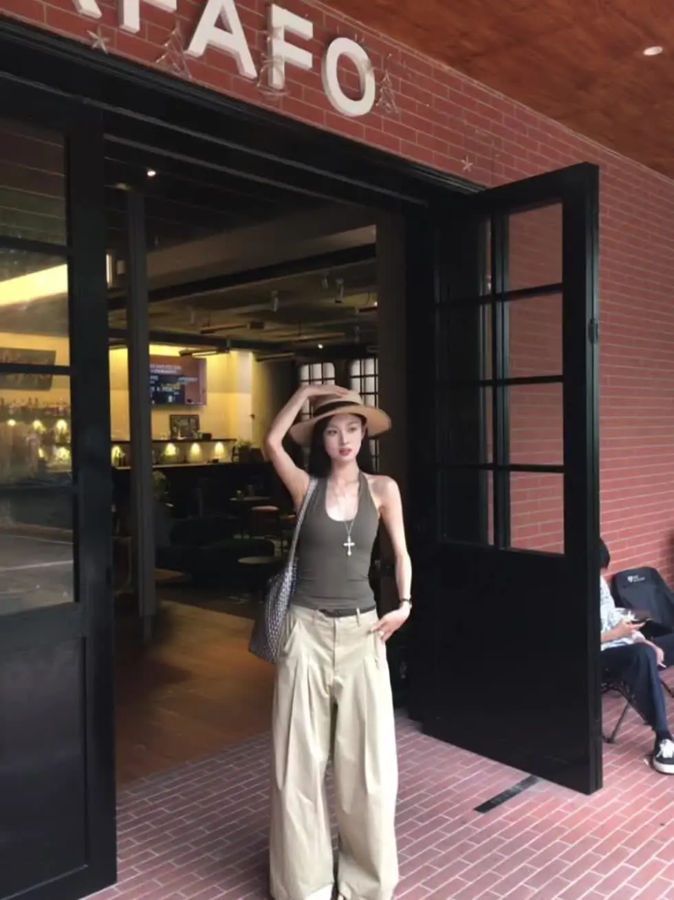 窗外的雨下得好大