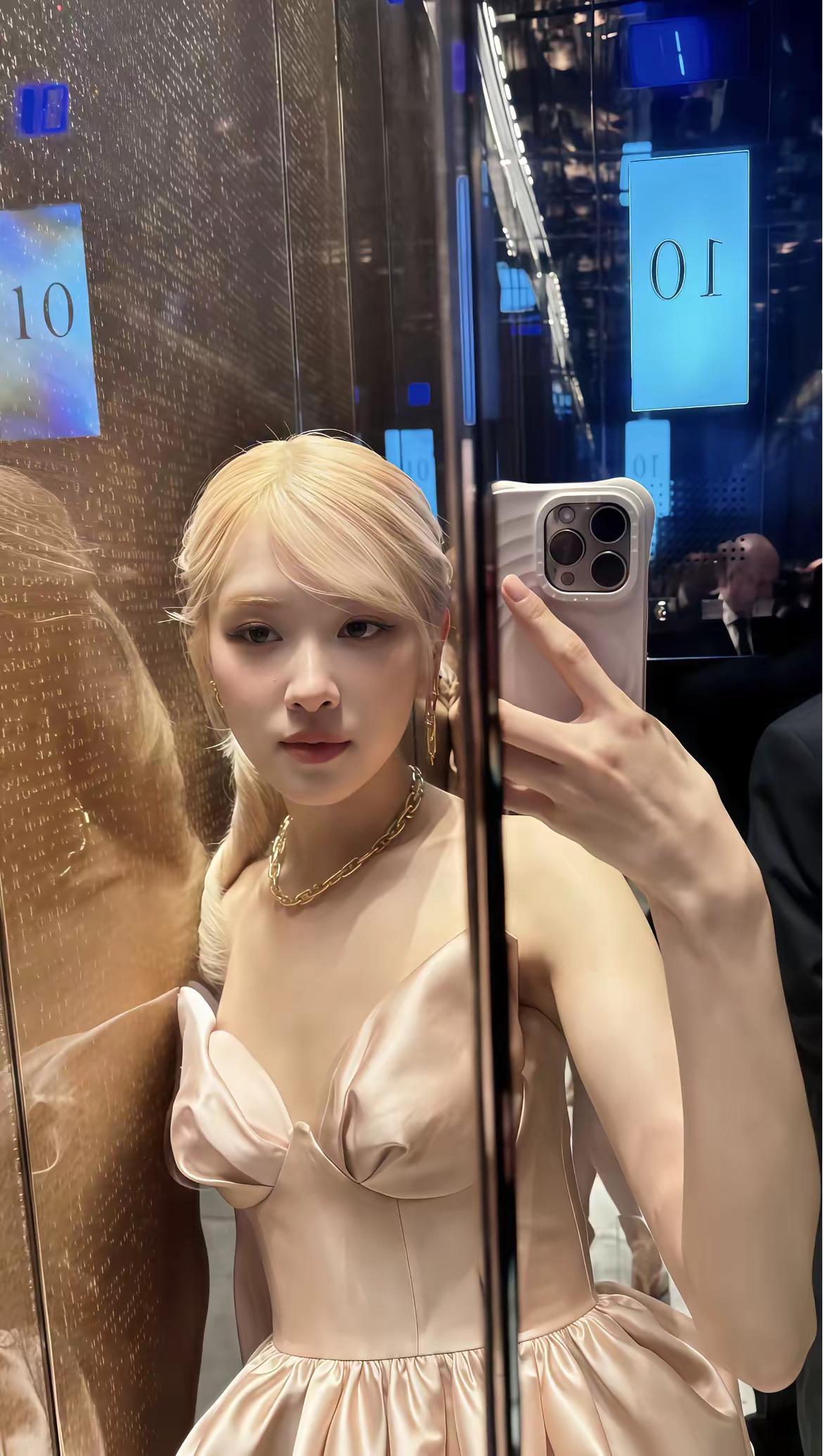 欧尼酱这张没人懂吗……朴彩英 超美 全世界最好的朴彩英 罗婕女士rosie