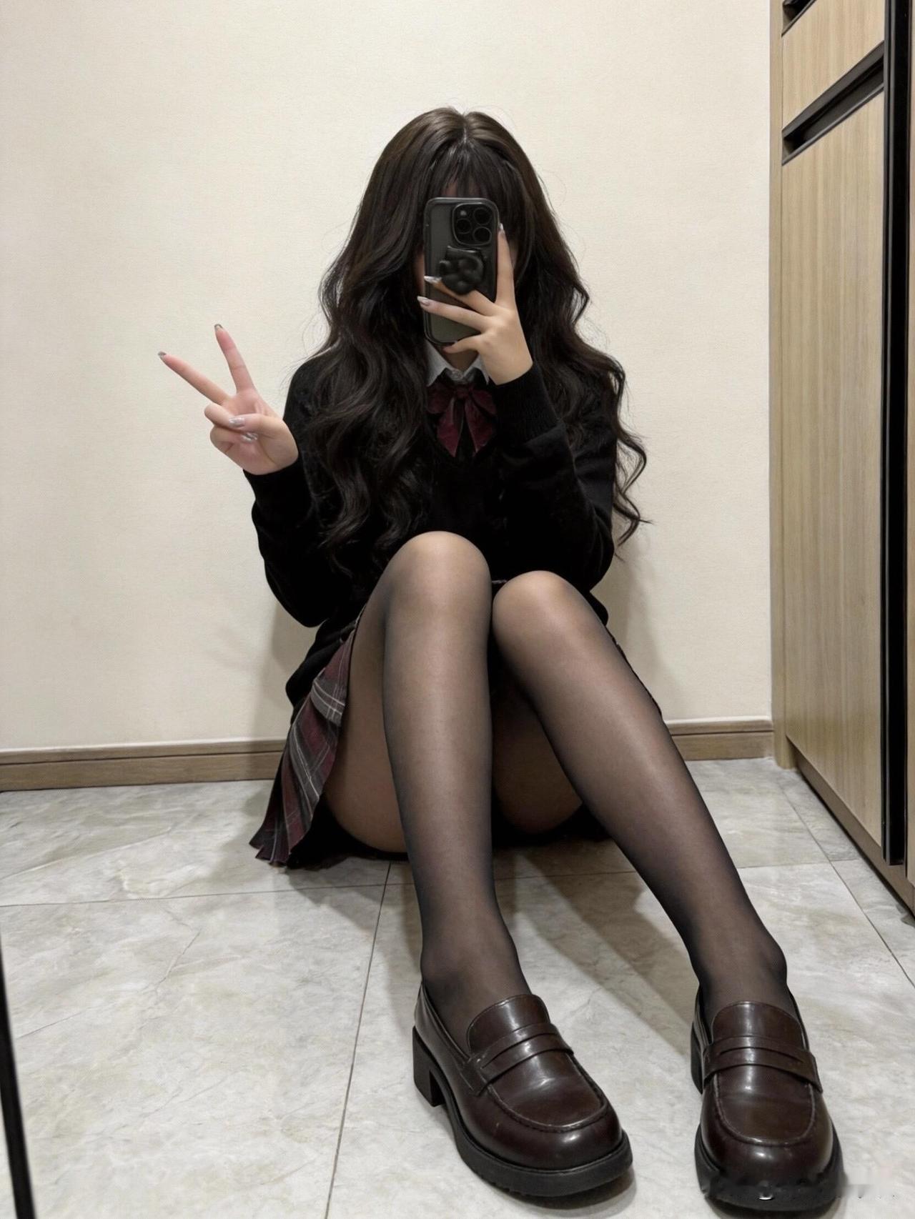 今日分享随手拍照片穿搭 怎样穿搭能显示出温柔的女生气质? 今日分享随手拍照片 女