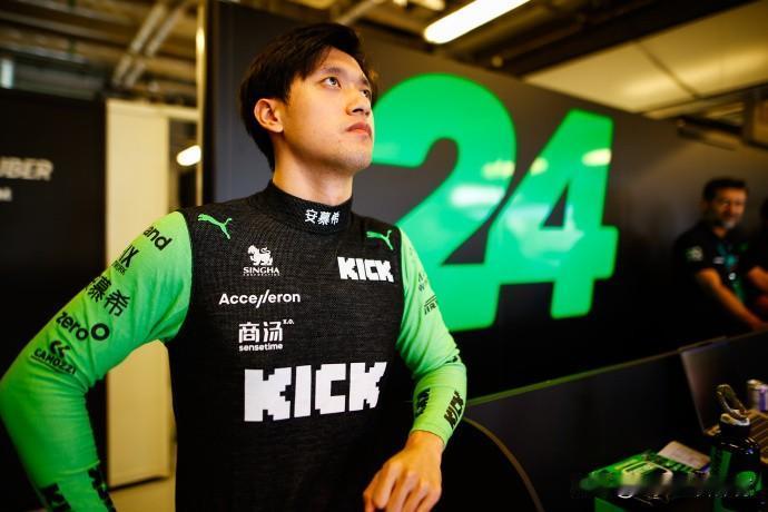 赛车：今天是F1车手周冠宇26岁生日！祝你下赛季能入主新车队凯迪拉克……