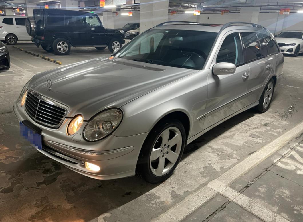 有一台车，全中国可能只有一台——日规奔驰E500旅行版，S211那一代。不是夸张