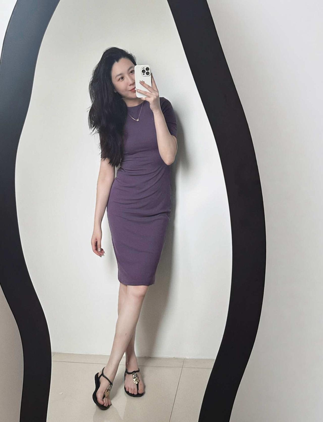 ootd 休息的日子就随便穿🫤
今天穿什么 日常穿搭穿自己想穿的 紫色系 休闲