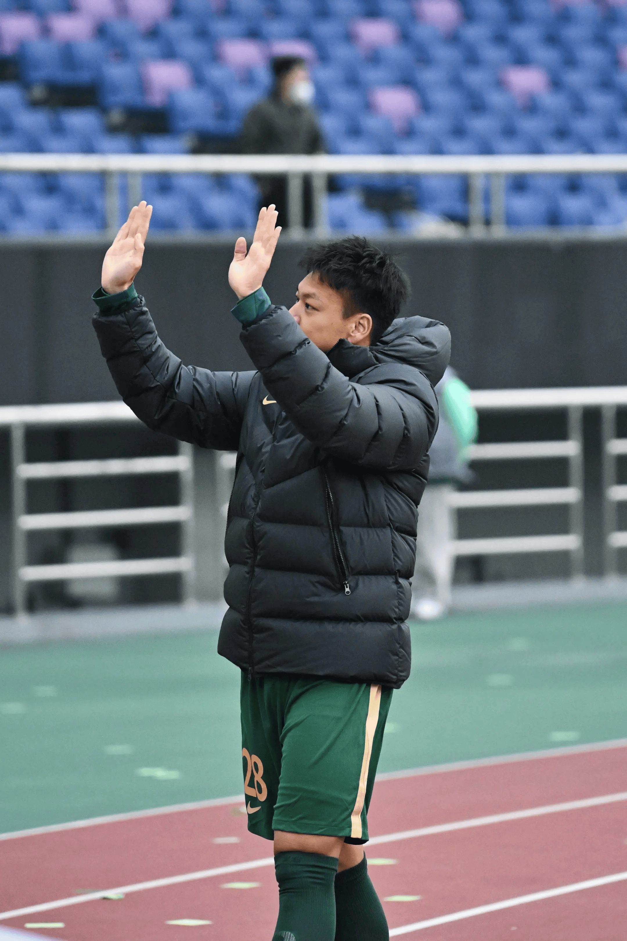 岳鑫社媒发文告别浙江：转眼在“浙”里的旅程结束啦