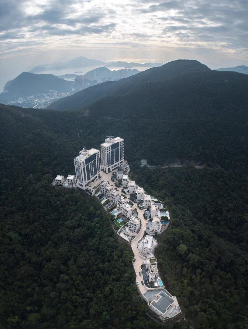 为什么香港富人喜欢住太平山顶？ 