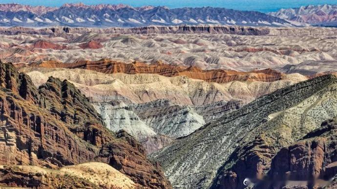 【新疆旅游开始上分了】避开人挤人！“五一”假期就来新疆北疆——你能想到的新疆春天