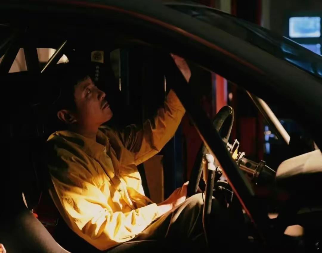 汽车[超话]  多家车企宣布回归实体按键设计：上海车展上，大众、小米、保时捷等车