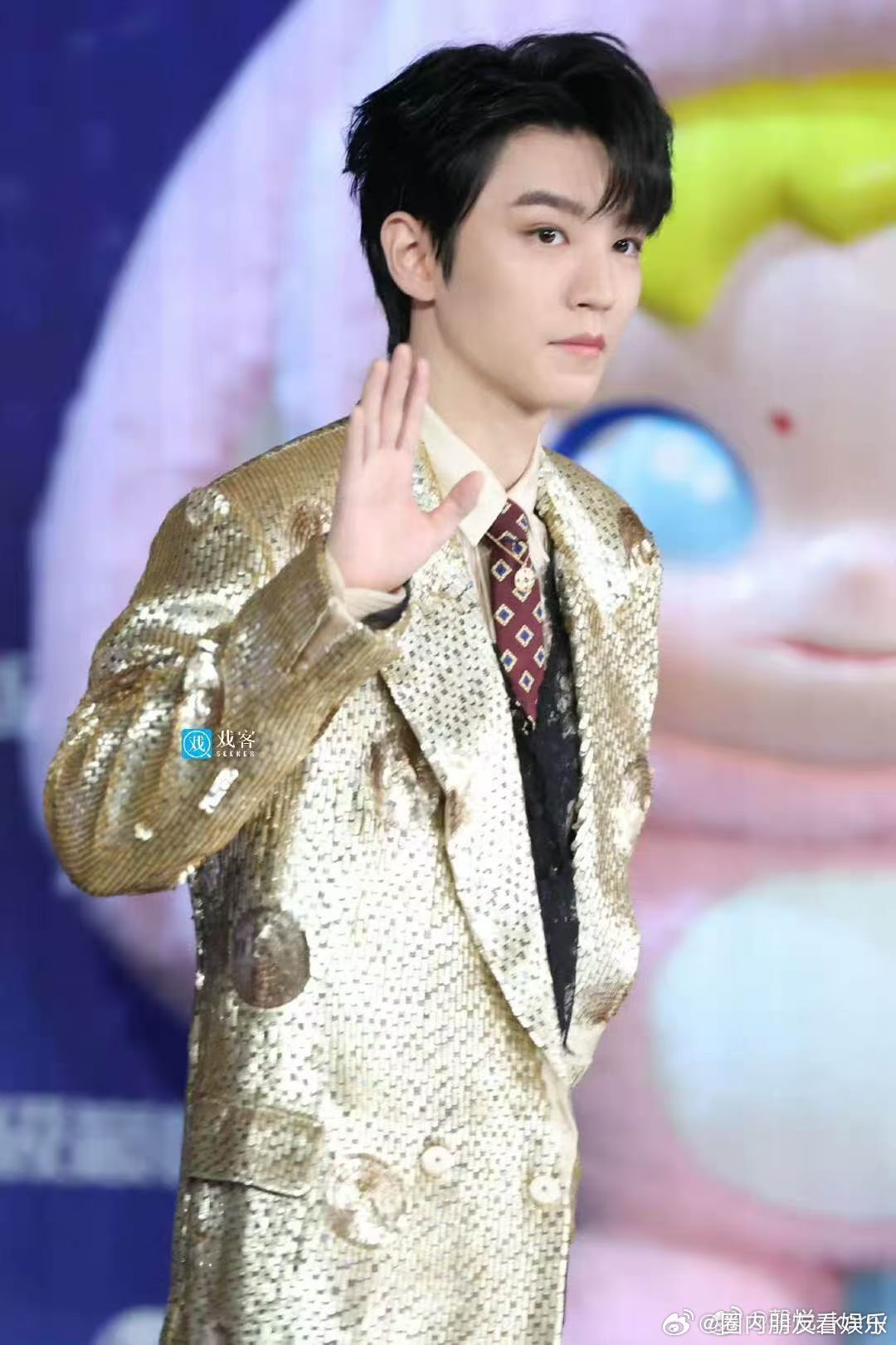 周传雄回应帮王俊凯写歌 周传雄亲自盖章合作，《无人乐园》是为王俊凯定制的青春独白