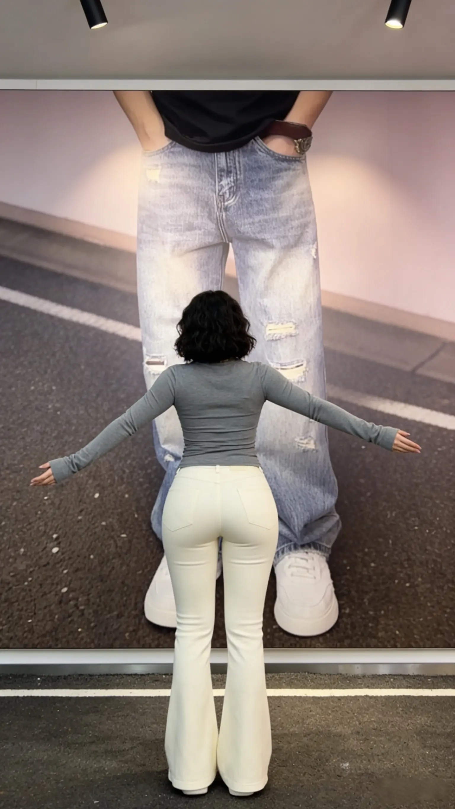 春夏美式破洞直筒宽松水洗复古蓝做旧牛仔裤休闲潮牌百搭长裤         ✓