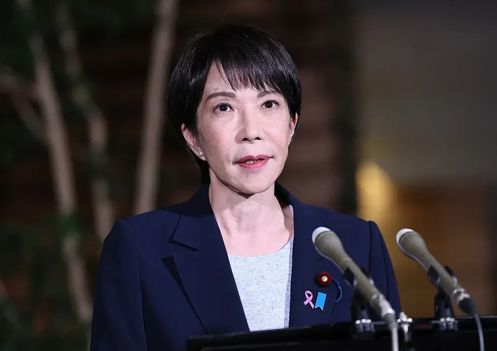 日本自卫队舰艇公然闯入台湾海峡，中方已依法予以处置。日方此前已因首相涉台谬论严重