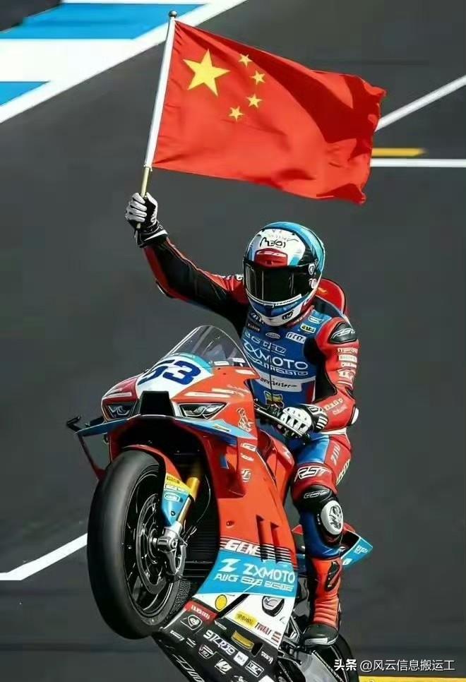 3月28日晚，世界超级摩托车锦标赛（WSBK）葡萄牙站第一回合正赛，张雪机车厂队