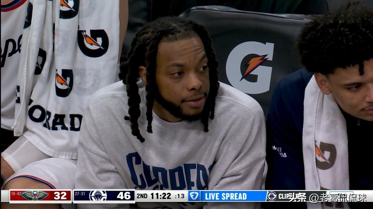 快船当家控卫加兰真是太渴望打球了！在今天快船主场迎战鹈鹕的比赛中，当时比赛进行到