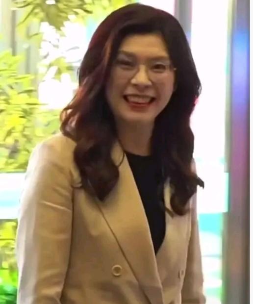 国台办回应郑丽文将要访美，重点强调两点。一，两岸的事情两岸同胞的家里事，理应由两