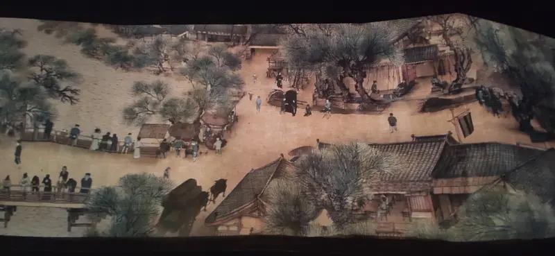 重庆女子下班后不逛街不打麻将，16年绣出22米《清明上河图》，网友：这才是真正的