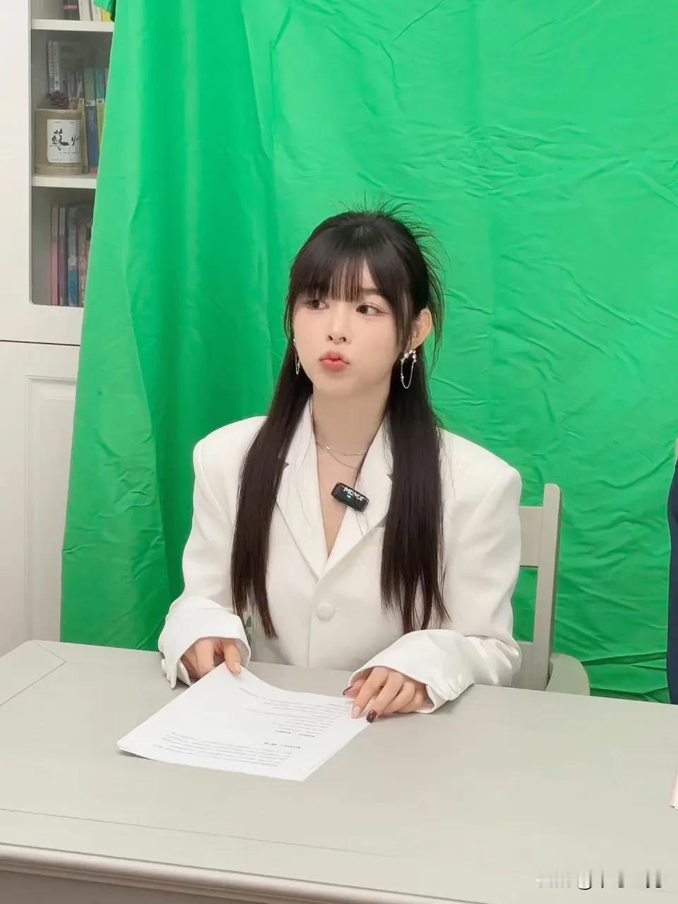 想念大主播Doinb的N天
也不知道他的家人好一点没有
幽幽也不更新动态了
唉…