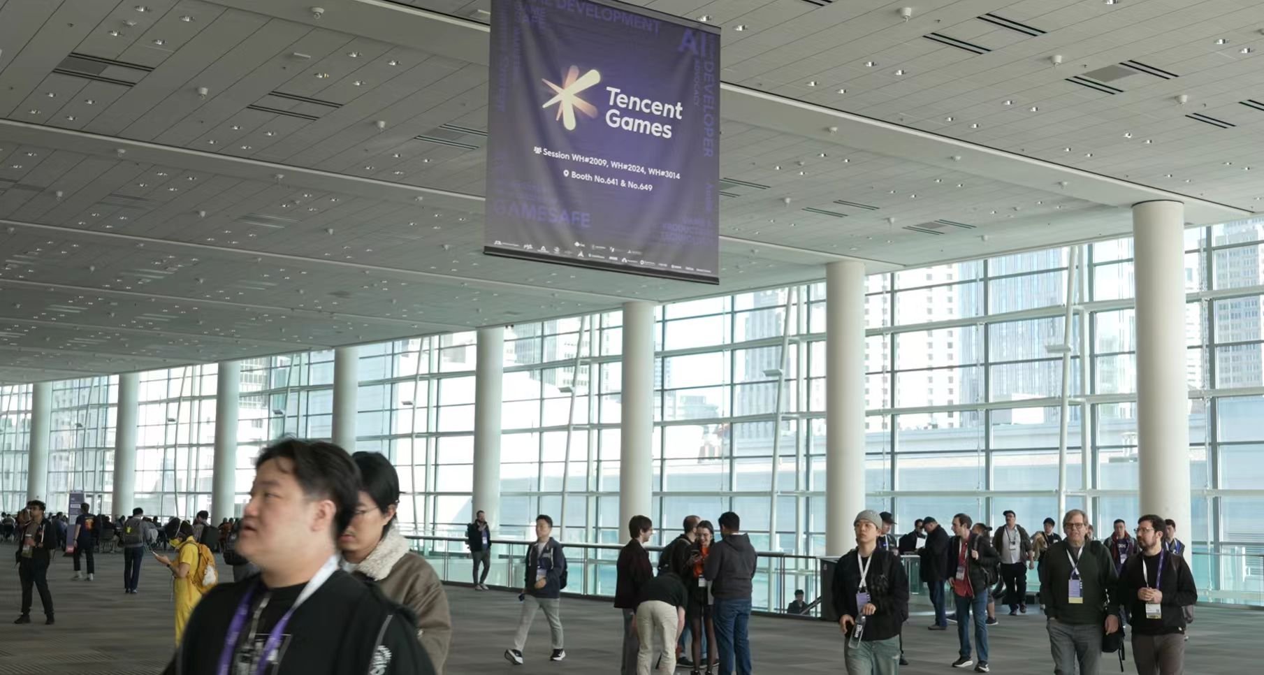 今年GDC有个有趣的现象：大家都在聊AI，但腾讯游戏方面聊得特别务实、具体。一位