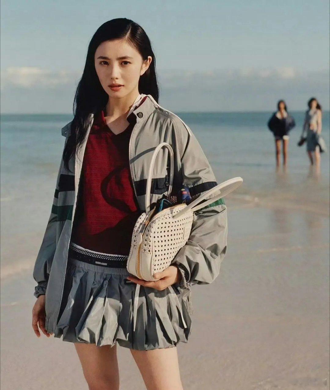 比起赵今麦 刘浩存算看的过去的吧 