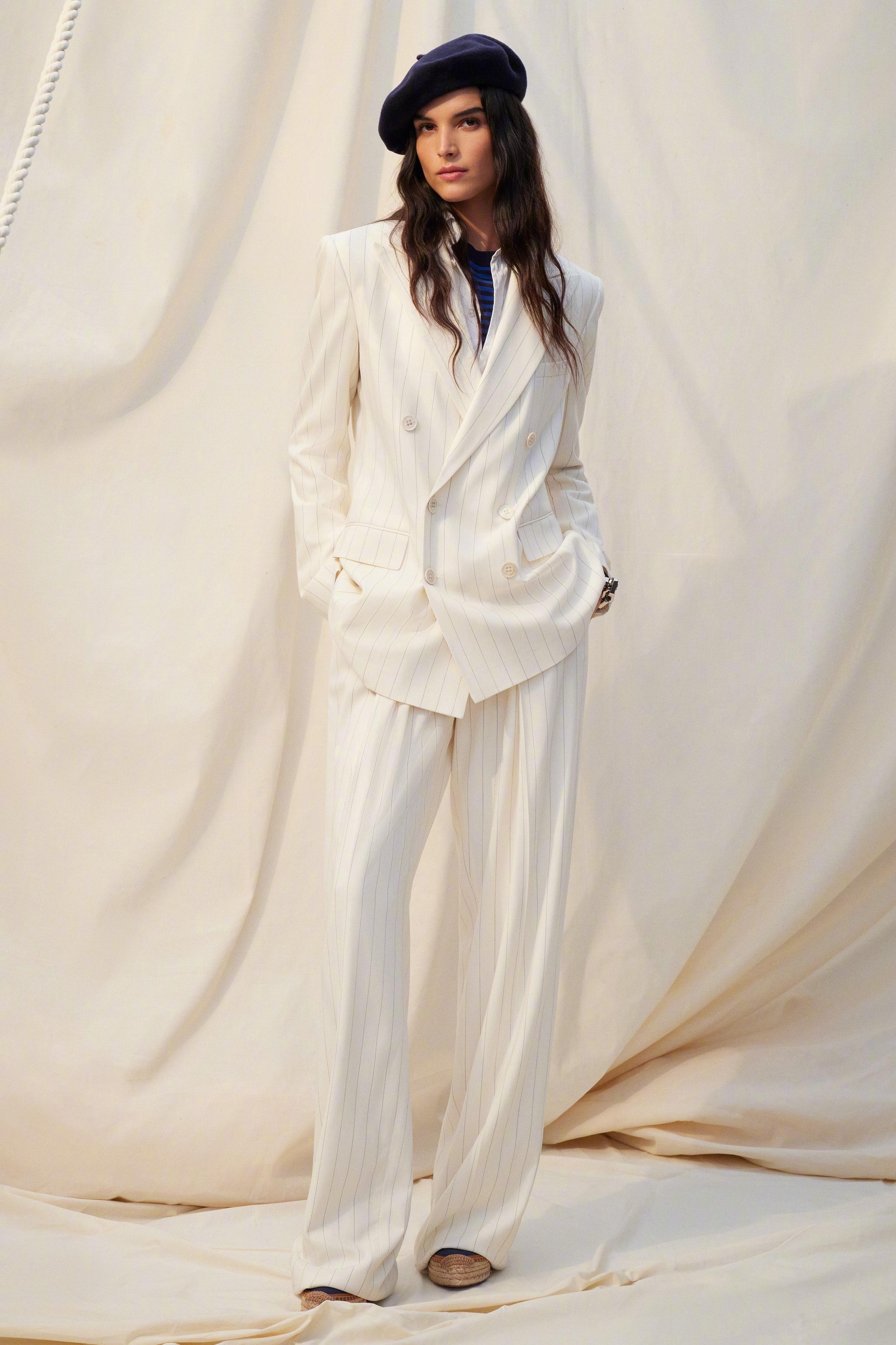 Ralph Lauren 2026 早春度假系列———前襟以嵌花工艺织出数字“6