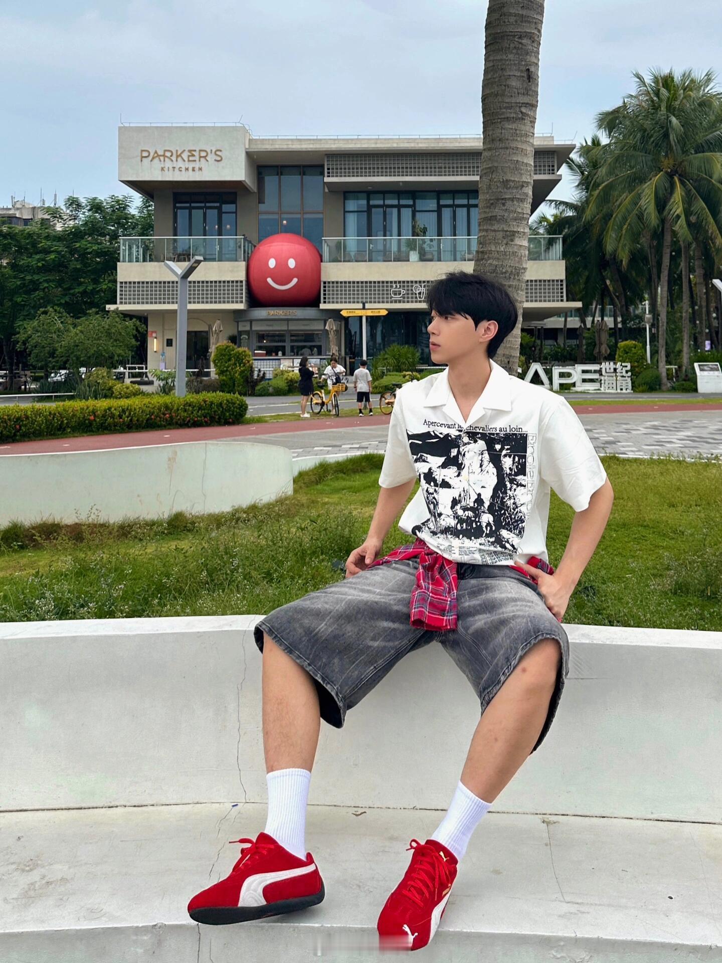 夏天需要一些色彩。传送门丨JLen ​​​