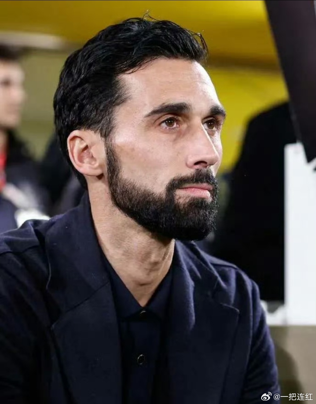 西媒：皇马将帅矛盾公开化，阿韦洛亚被批只说不做据西班牙《世界》报道，阿韦洛亚执教