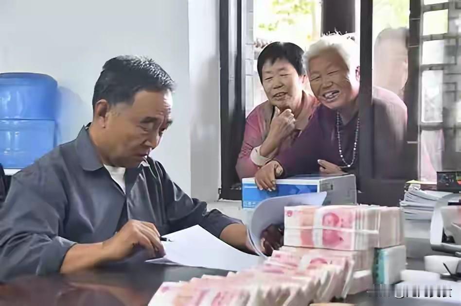 2026养老上涨已按“暂停键”？部分人员7月待遇已发，调整了多少
 
2026年