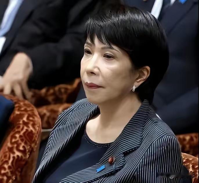 对小日本是该狠狠地敲打了，支持商务部对日禁止出口军民两用物项。