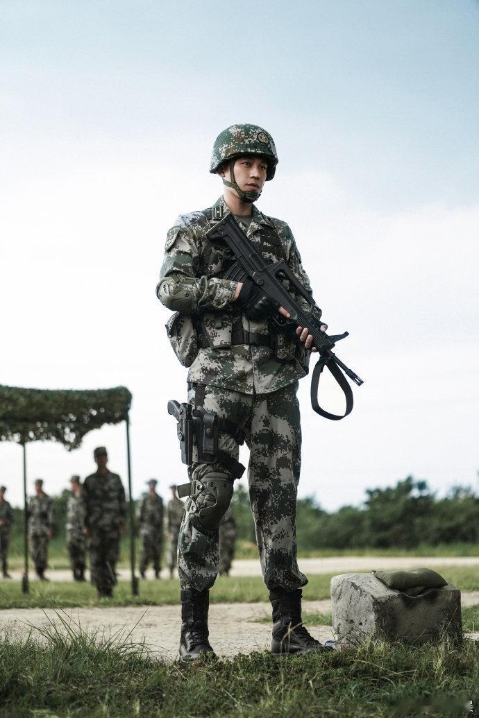 欧豪一部剧又唱又打的欧豪又开始打两份工了 别人拍戏只干演员活，欧豪直接把主题曲K
