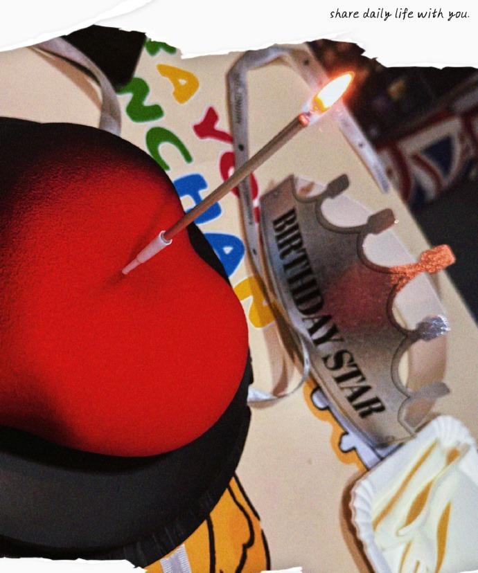 崭新的一岁到来啦，目标超级明确：希望我家豆包和豆丁能做全世界最长寿的富贵汪，而我