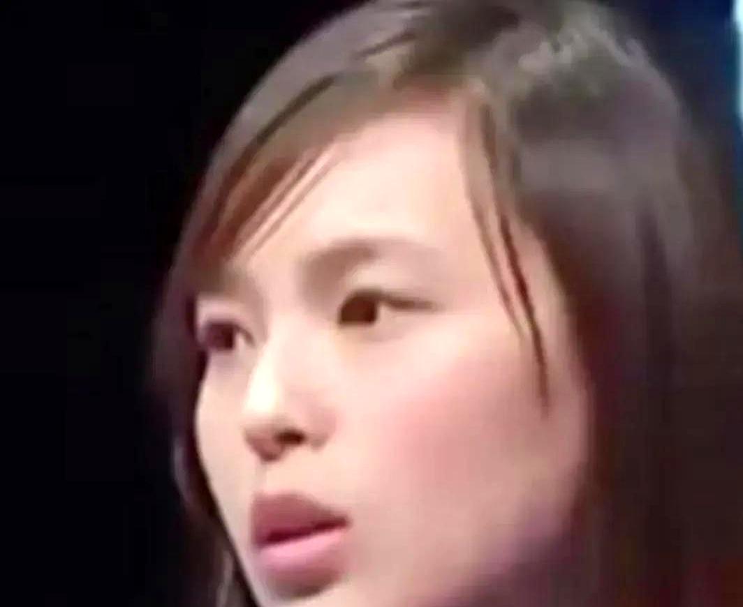 消失23年的亲妈突然砸出一套房产，只为在女儿婚礼上抢个“C位”，换作是你，这泼天