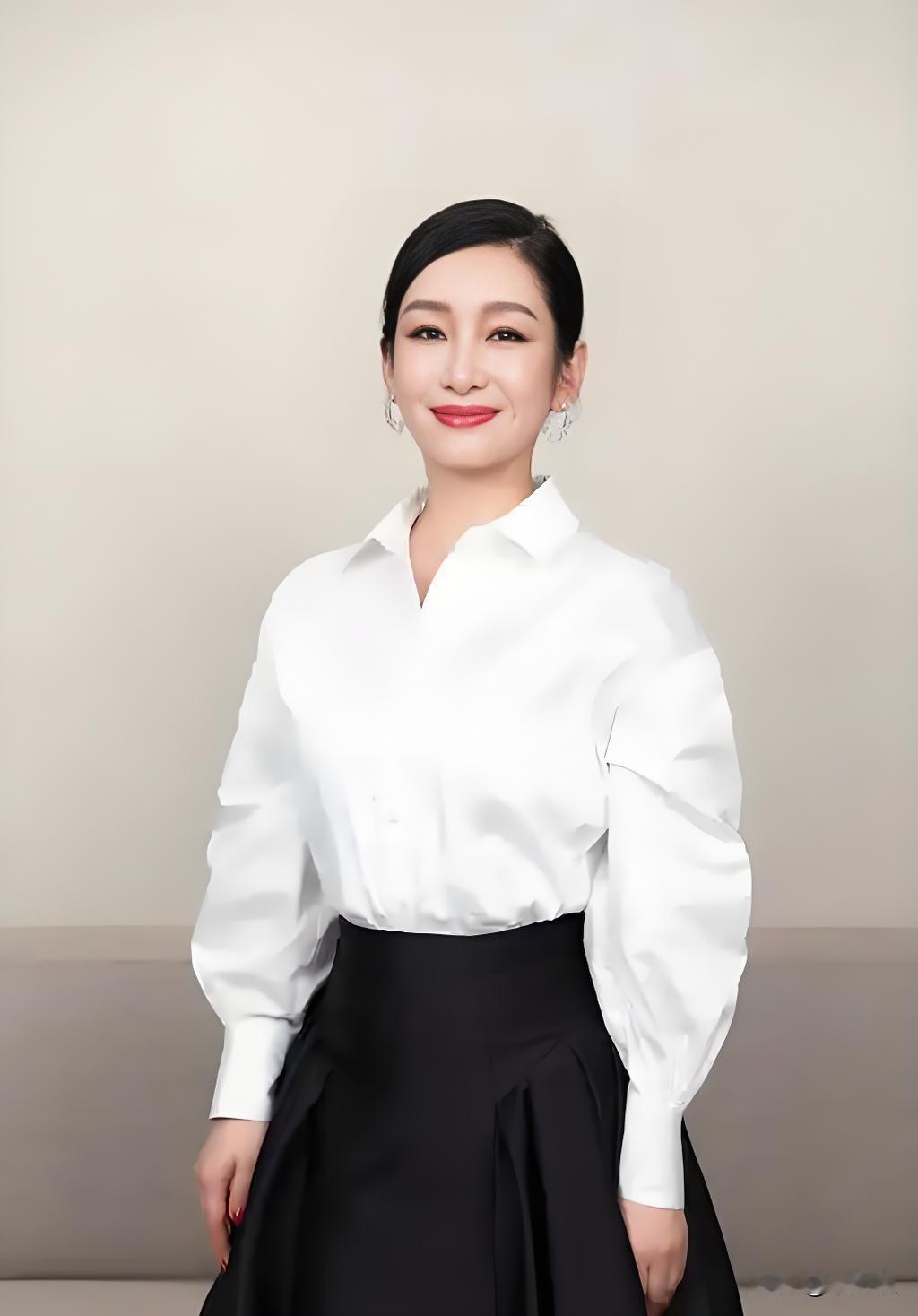 林永健的话

揭开了秦海璐相貌平平却资源不断的真相

给所有人上了一课

说起秦