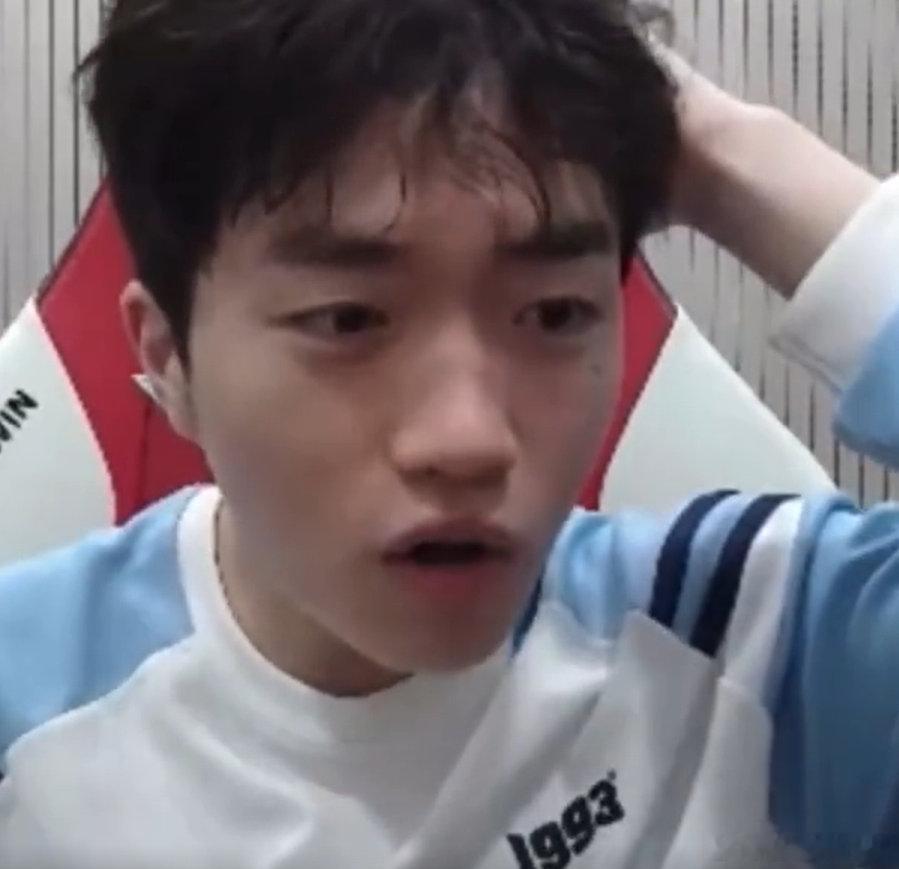 我要是Keria，我真绷不住了，这派克各种天秀还是带不动啊，真燃尽了，DK翻盘T