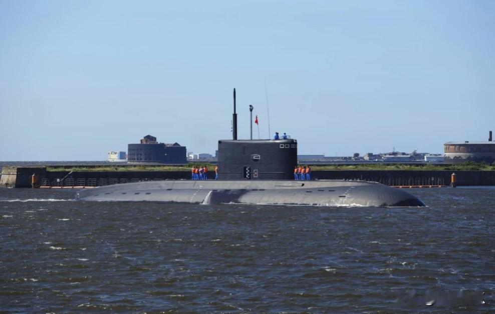 8月3日，乌军称，用“海马斯”多管火箭炮发射的ATACMS摧毁一套S400，一艘