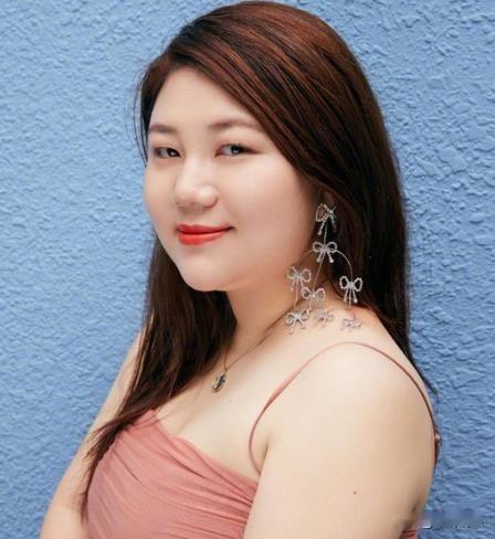 [微风]2004年，19岁姑娘大手一挥，用父母辛苦攒下来的18万元积蓄，在北京买