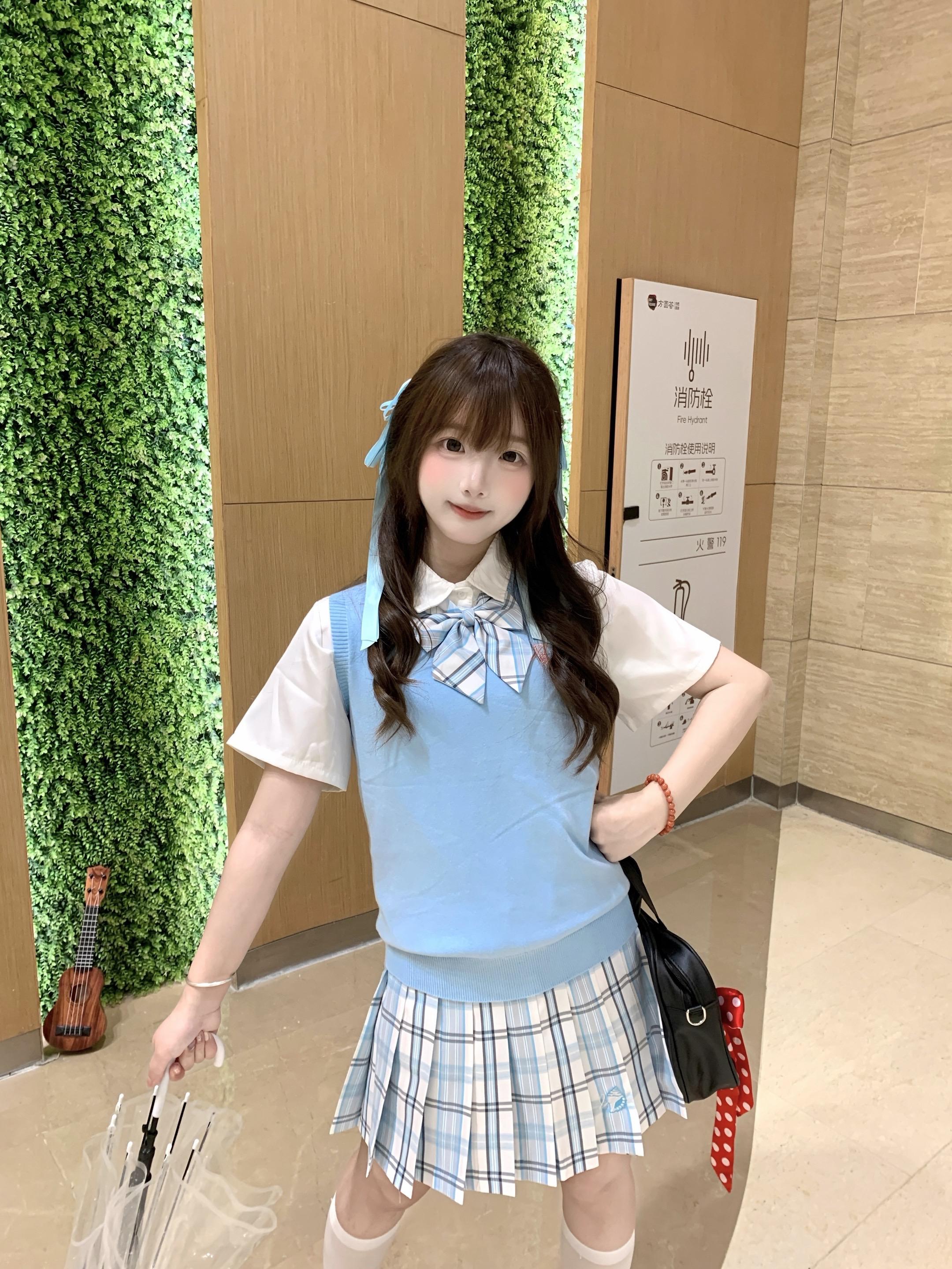 在你的世界 像我这样的女孩太多了 一点都不特别