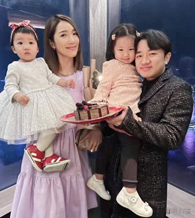 王祖蓝突官宣第三个 “孩子”，筹备整整三年，身份曝光太意外！